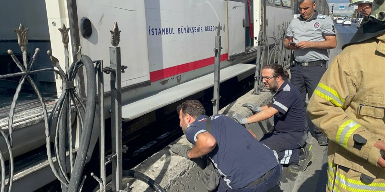 İstanbul'da tramvayda çıkan yangın söndürüldü