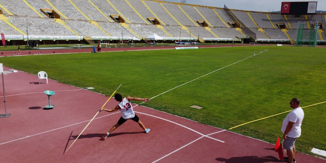 Atletizmde Turkcell 20 Yaş Altı Kulüpler Ligi şampiyonu ENKA oldu