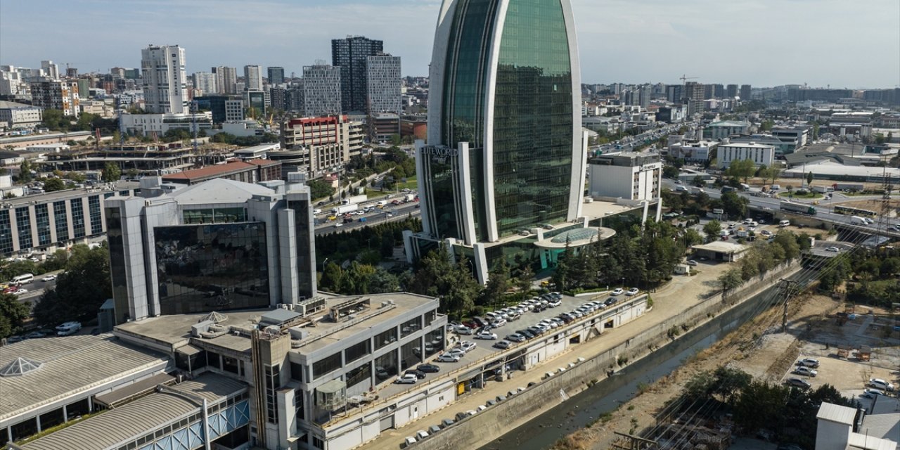 Ayamama Deresi'ndeki kirlilik çevreyi tehdit ediyor