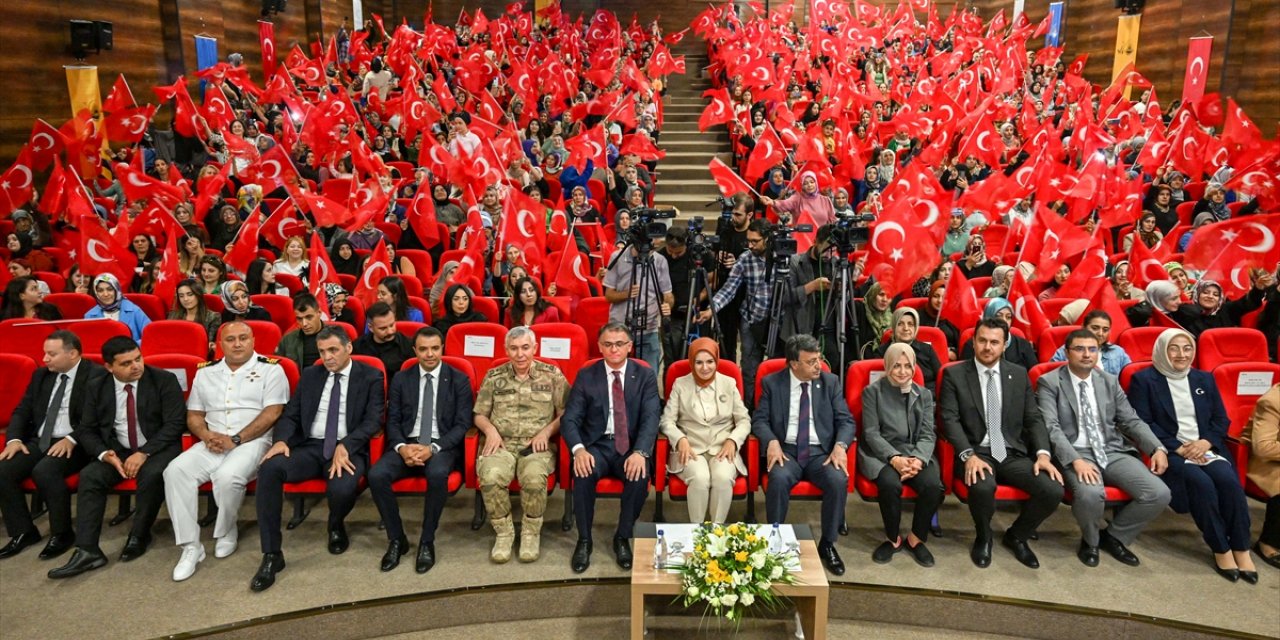 Bakan Göktaş, Van'da 100 Aile Destek Merkezinin açılışında konuştu: