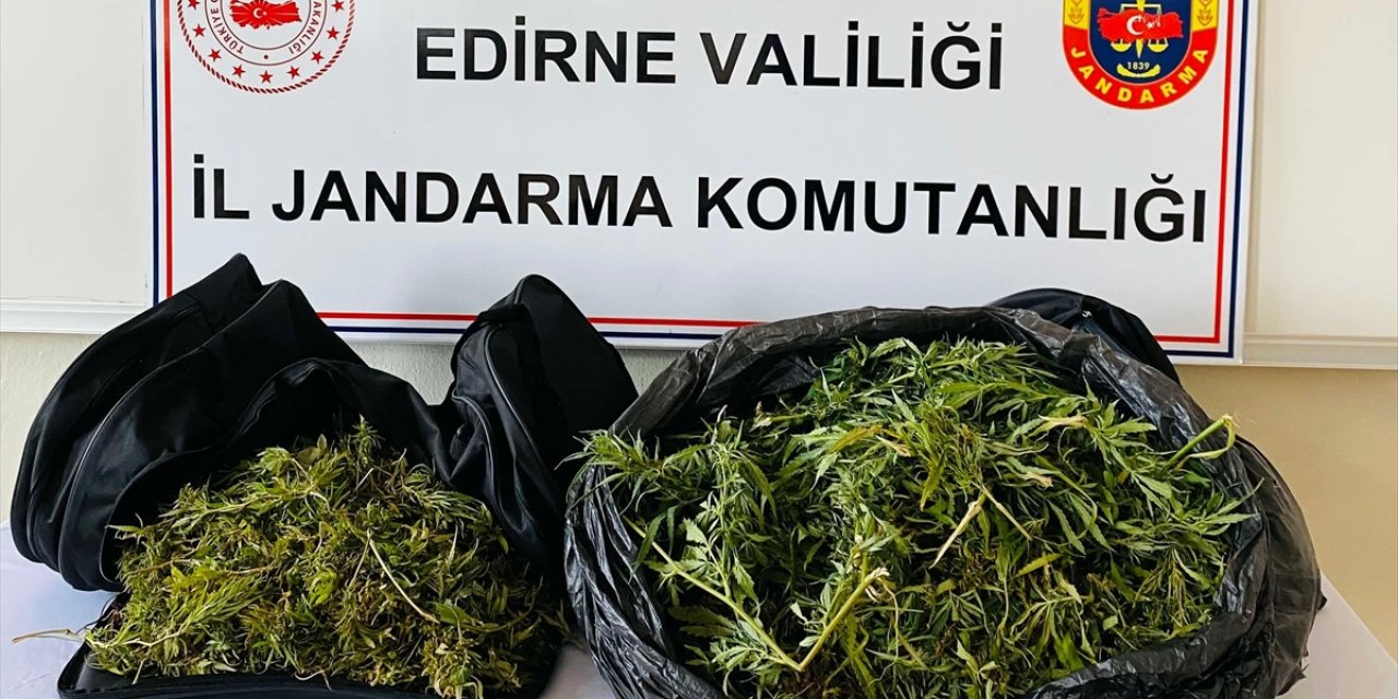 Edirne'de 6 kilo 938 gram esrar ele geçirildi