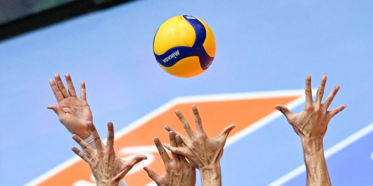 Voleybol: AXA Sigorta Efeler Ligi