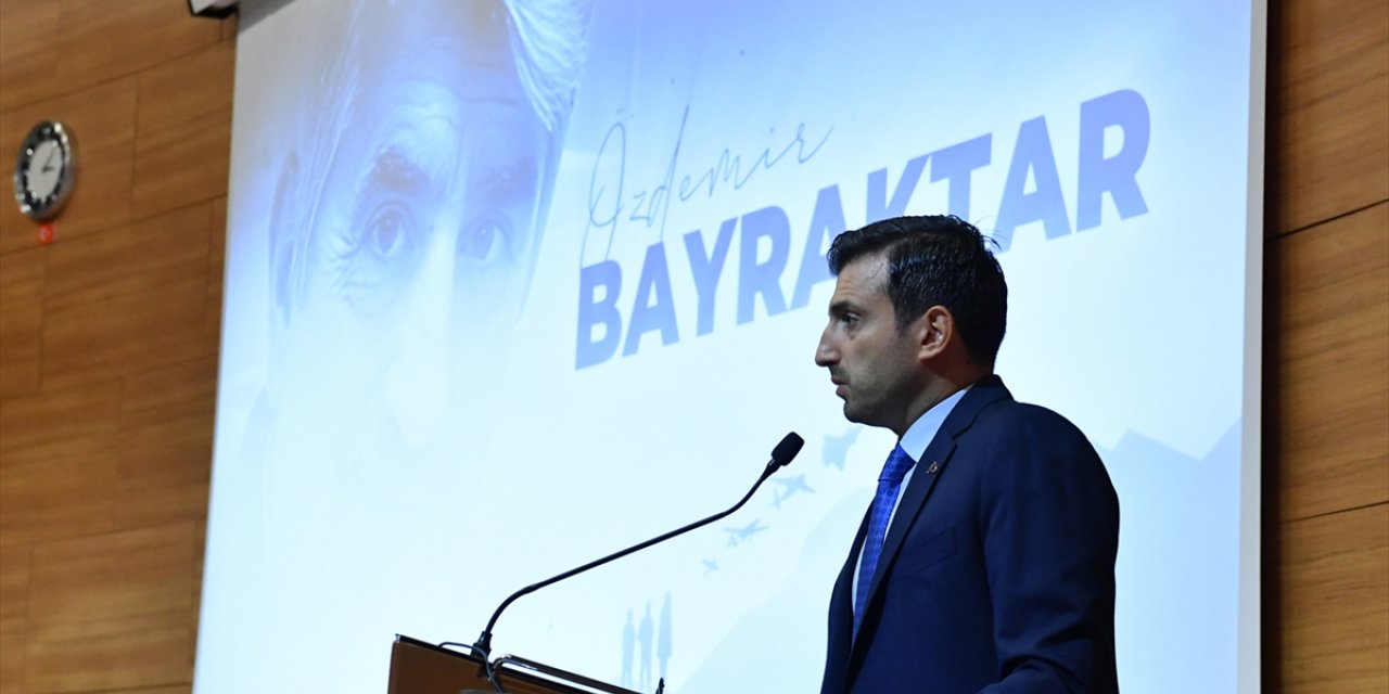 Özdemir Bayraktar'ın ismi Milli Savunma Üniversitesinde konferans salonuna verildi