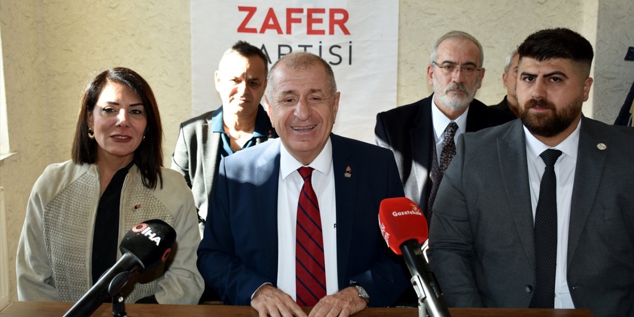 Zafer Partisi Genel Başkanı Özdağ, Kırıkkale'de ziyaretlerde bulundu