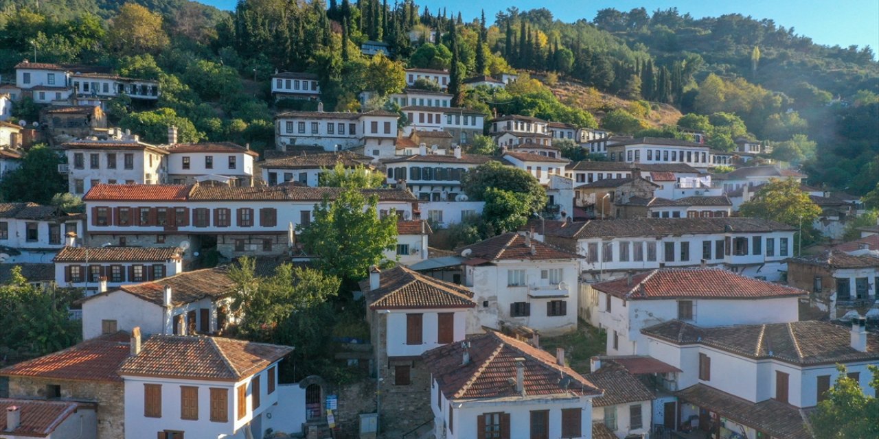 "Dünyanın En İyi Turizm Köyleri" listesine giren Şirince, daha fazla ziyaretçi çekmeyi hedefliyor