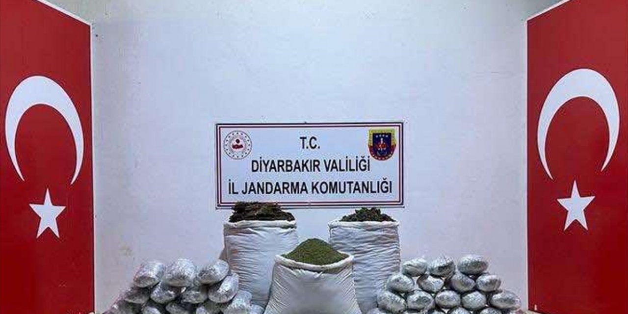 Diyarbakır'da uyuşturucu operasyonunda 103 kilogram esrar ele geçirildi