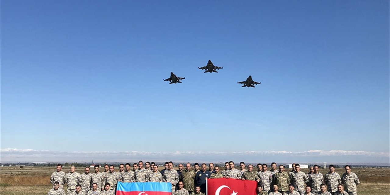 Türk F-16'ları Azerbaycan'da