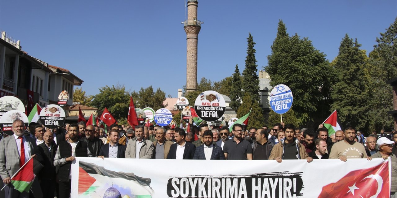 İzmir ve çevre illerde İsrail'in Filistin'e yönelik saldırıları protesto edildi