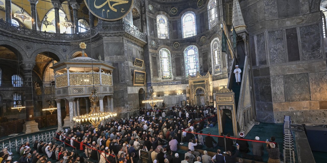 Diyanet İşleri Başkanı Erbaş, cuma hutbesini Ayasofya-i Kebir Cami-i Şerifi'nde irat etti: