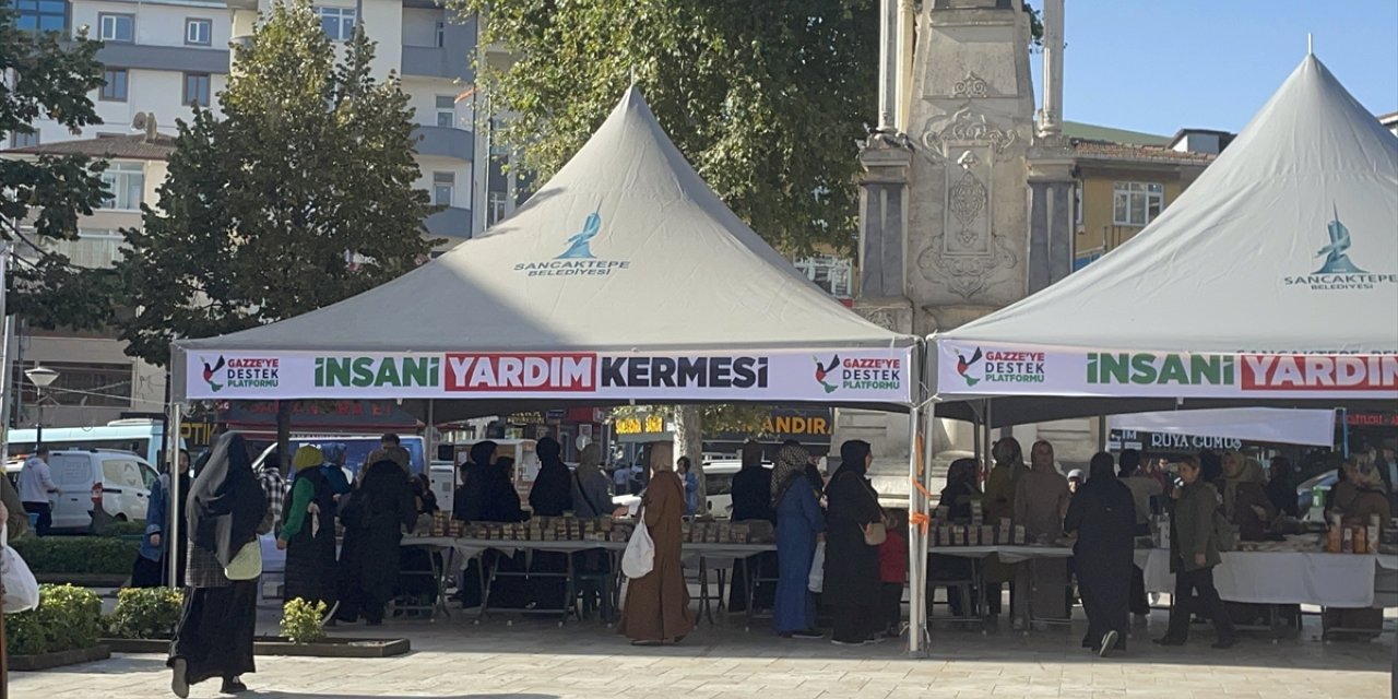 Sancaktepe'de kadınlar Gazze'ye destek için kermes düzenledi