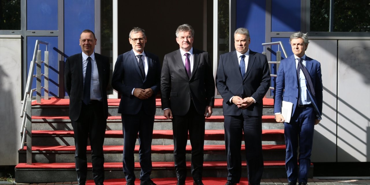 AB Temsilcisi Lajcak, Kosova ile Sırbistan arasında gerilimin düşmesinin acil olduğunu söyledi