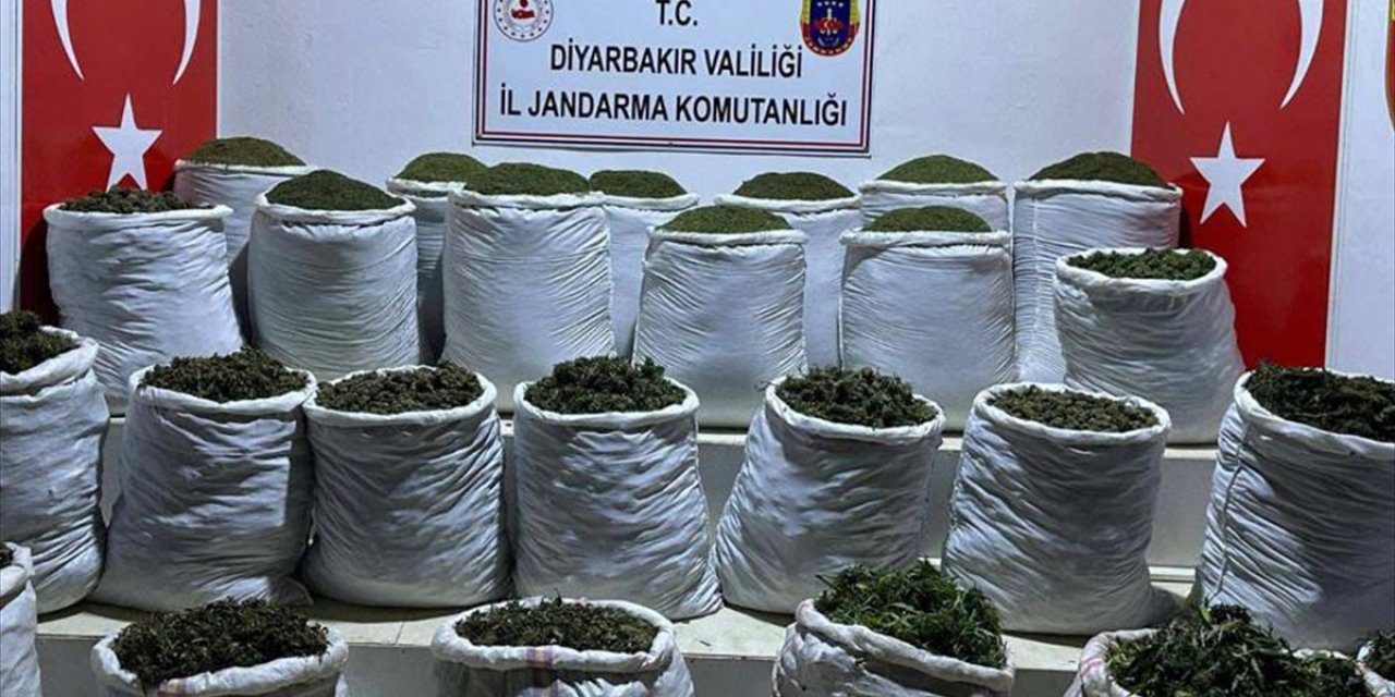 Diyarbakır'da 783 kilogram esrar ele geçirildi