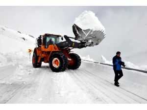 Kar nedeniyle 4 aydır kapalı olan yol ulaşıma açılıyor