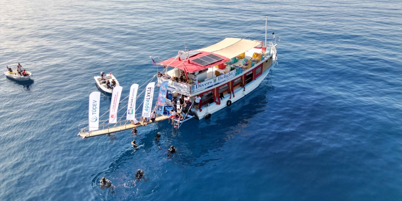 Ölüdeniz Uluslararası Su Oyunları sürüyor