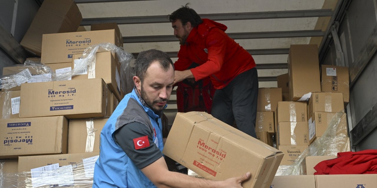 Gazze'ye ilaç ve tıbbi malzeme taşıyan uçak yola çıkacak