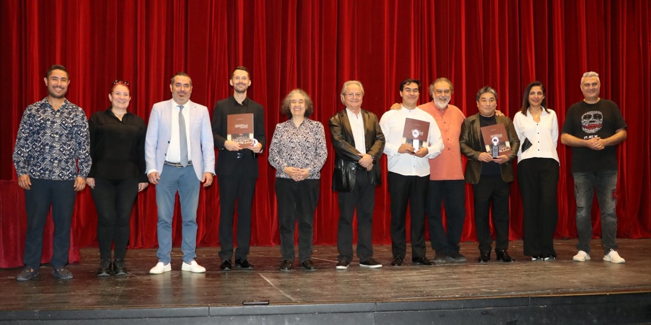 Adana'da, Ferit Tüzün Uluslararası Orkestra Şefliği Yarışması'nda ödüller verildi