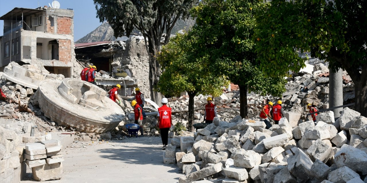 Hatay'da depremde zarar gören vakıf eserlerinden 30'unda restorasyon başlatıldı