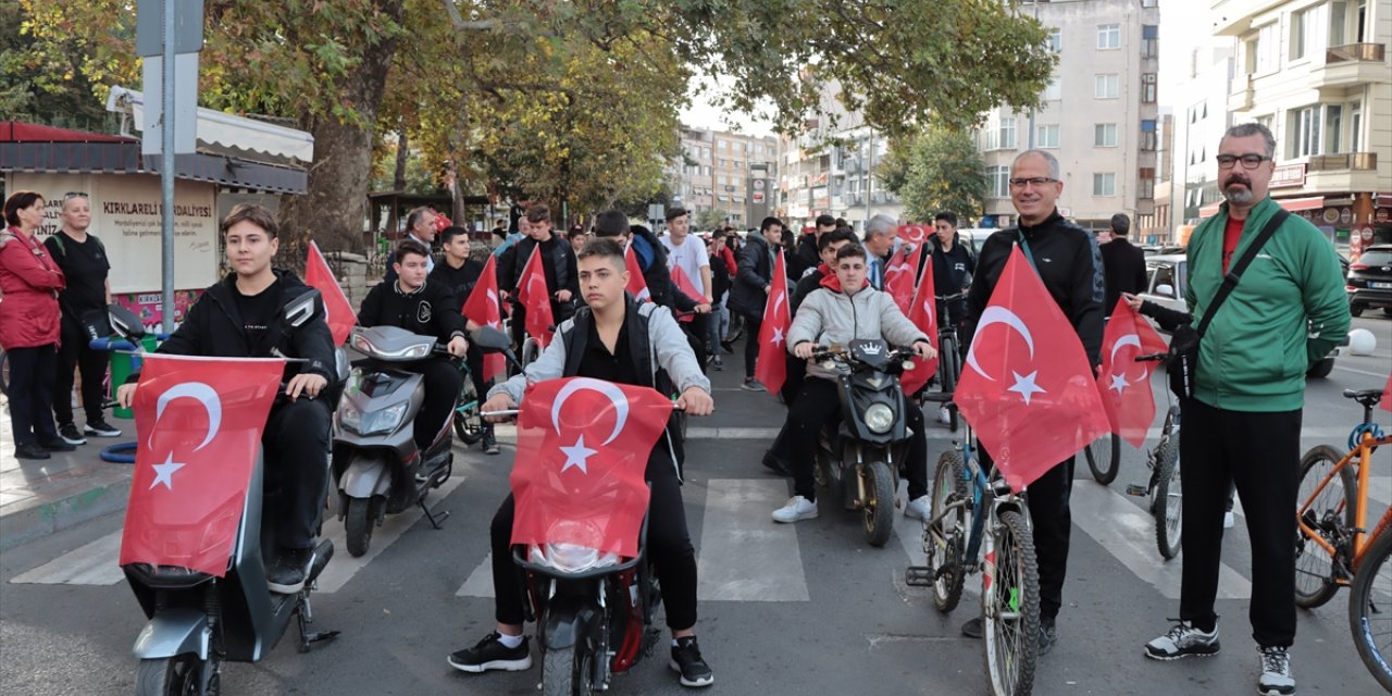 Kırklareli'nde 100 öğrenci, Cumhuriyet'in 100. yılı dolayısıyla pedala bastı