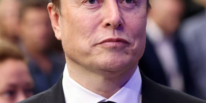 Elon Musk: Tanrı'ya hayranım