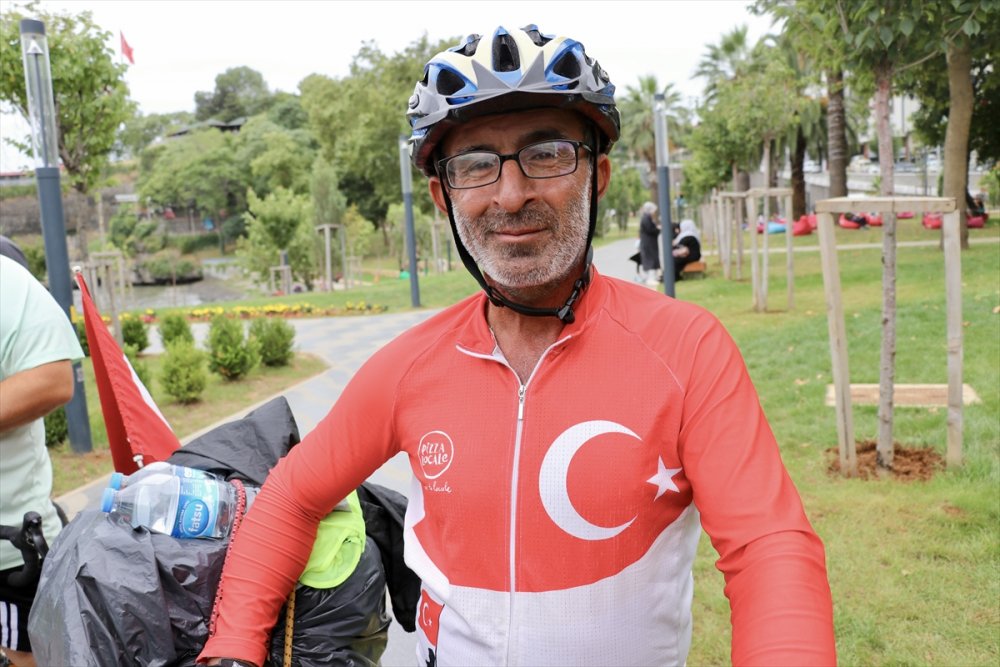 Şehit Eren Bülbül için Çorum'dan Trabzon'a pedal çevirdi