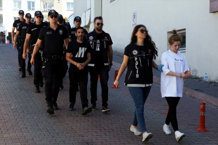 Kayseri'de uyuşturucu operasyonunda 17 zanlı yakalandı