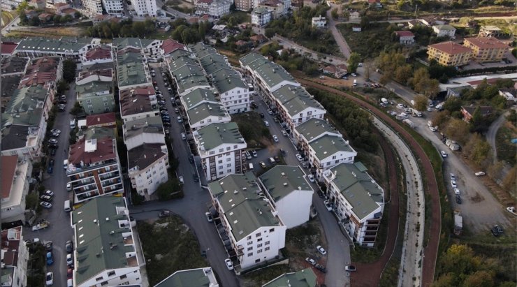 Çekmeköy Belediyesi "devlete yük olmadan" eski binaları yerinde dönüştürüyor