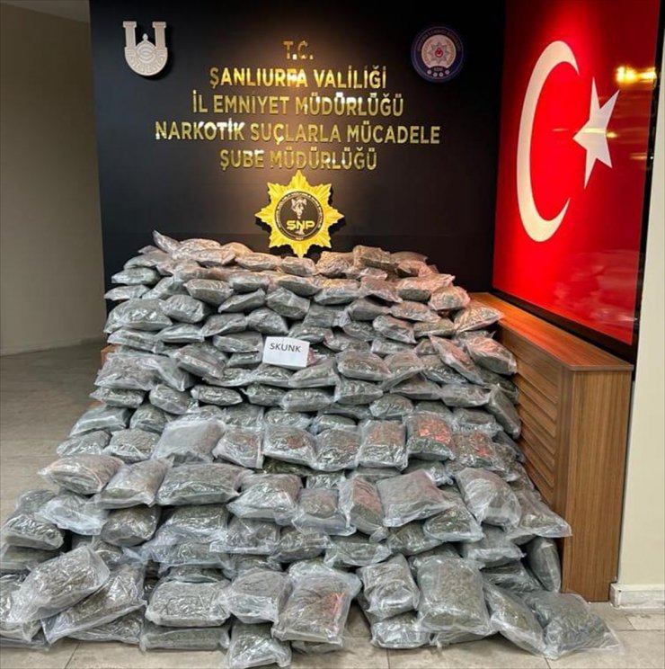 Şanlıurfa'da 177 kilogram skunk ele geçirildi