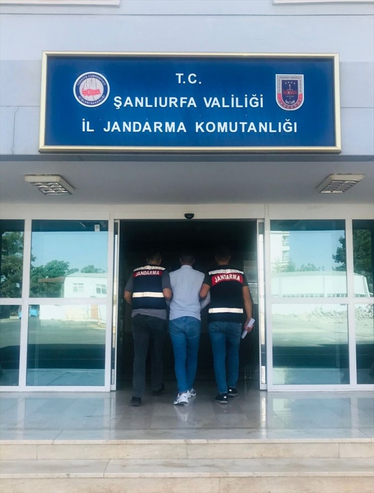 Şanlıurfa'da haklarında kesinleşmiş hapis cezası bulunan 2 kişi yakalandı