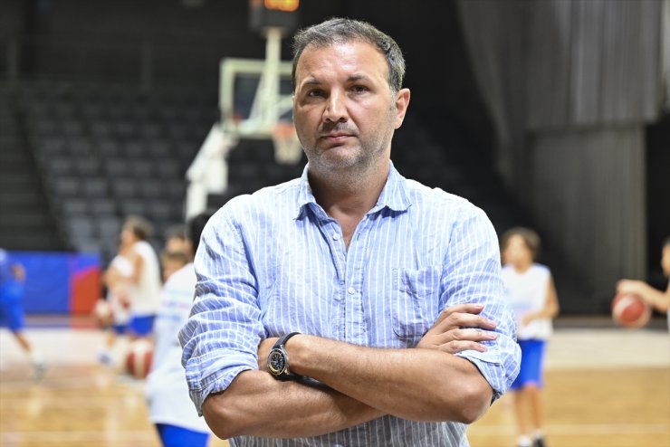 Anadolu Efes Altyapı Sorumlusu Erdal Bibo, kulüpteki çalışmaları anlattı: