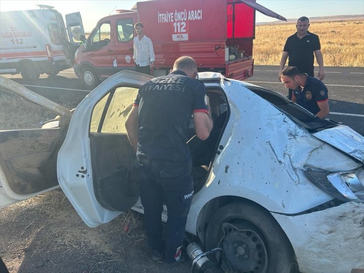 Şırnak'ta takla atan otomobilin sürücüsü yaralandı