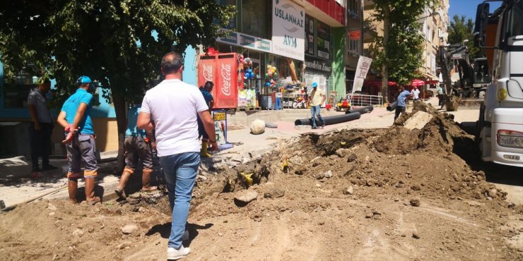 Çorum'da altyapı çalışmaları sırasında doğal gaz borusu delindi