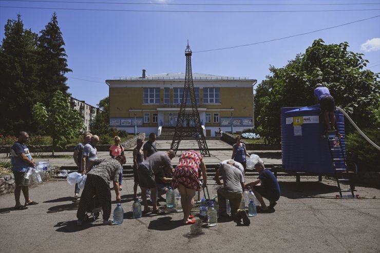 Ukrayna'daki Kahovka HES'in patlatılmasının ardından Marganets kentinde su sıkıntısı yaşanıyor