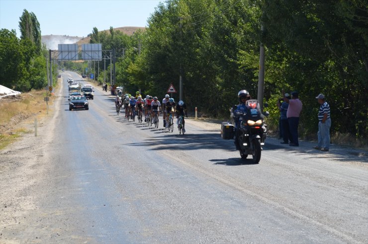 100. Yıl Cumhuriyet Bisiklet Turu'nun Çankırı-Ankara etabı sürüyor