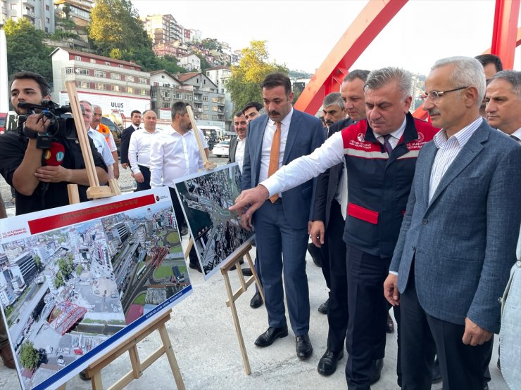 Ulaştırma ve Altyapı Bakanı Uraloğlu, Zonguldak'ta incelemelerde bulundu