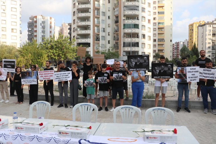 Adana'da depremlerde hayatını kaybedenler anıldı