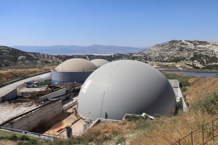 Burdur'da elektrik üretilen hayvansal atıktan gübre elde ediliyor