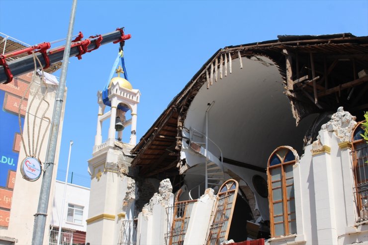 İskenderun’da ağır hasar gören Aziz Nikola Rum Ortodoks Kilisesi'nde güçlendirme çalışmaları yapılıyor