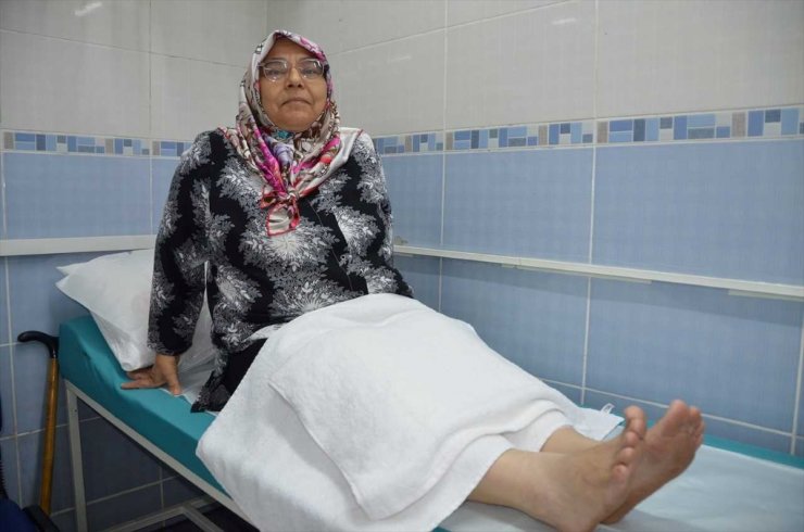Bursa'da kas ve eklem ağrılarının tedavisinde tıbbi çamur uygulanıyor