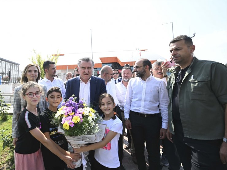 Gençlik ve Spor Bakanı Bak, Burdur'da Şehir Buluşması programında konuştu: