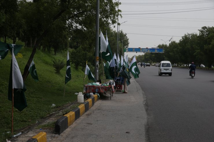 Pakistan'da bağımsızlığın 76. yılı kutlamaları için hazırlıklar sürüyor