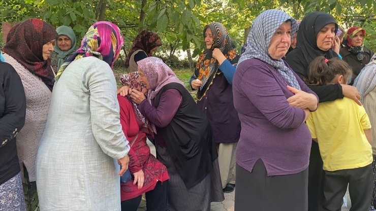 GÜNCELLEME 2 - Zonguldak'ta bir kadın annesini ve anneannesini baltayla öldürdü