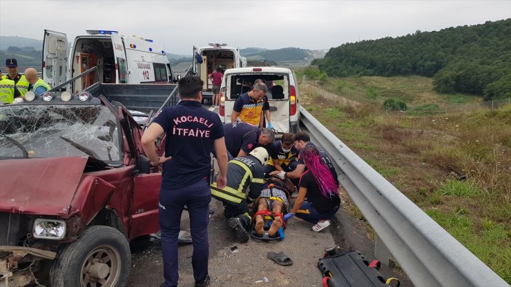 Kuzey Marmara Otoyolu'ndaki zincirleme trafik kazasında 6 kişi yaralandı