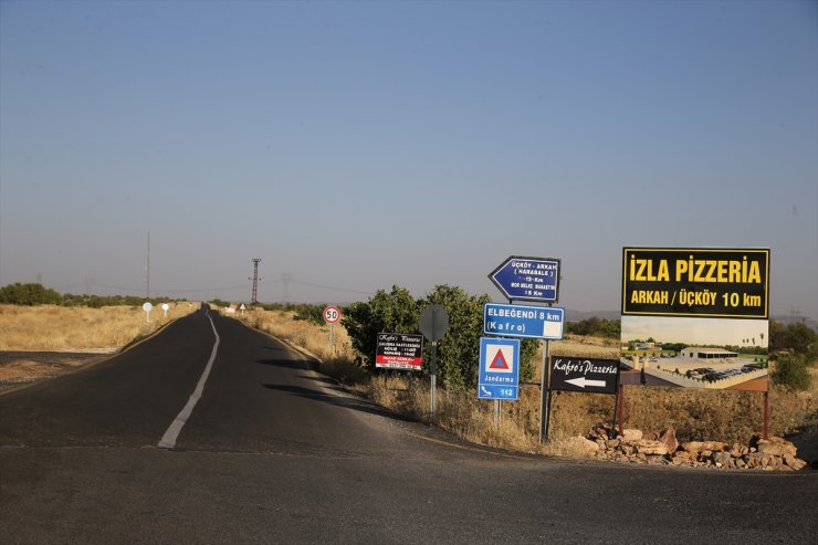 Odun ateşinde pizza yapılan Süryani köyleri lezzet durağı oldu