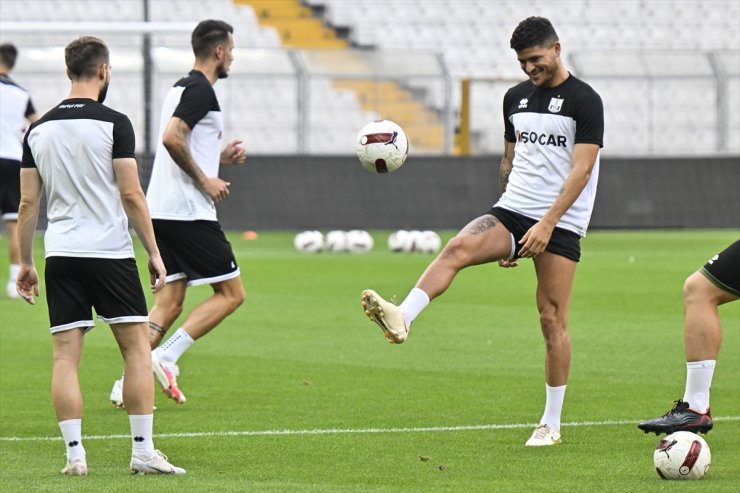 Beşiktaş-Neftçi maçına doğru