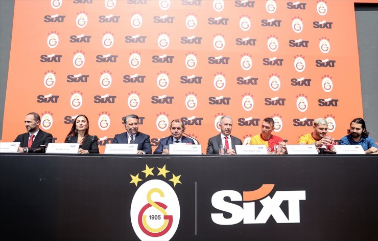 Galatasaray Başkanı Dursun Özbek'ten Beşiktaş'ın transfer videosuna tepki: