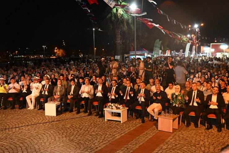 Marmara Depremi’nde hayatını kaybedenler Gölcük'te anıldı