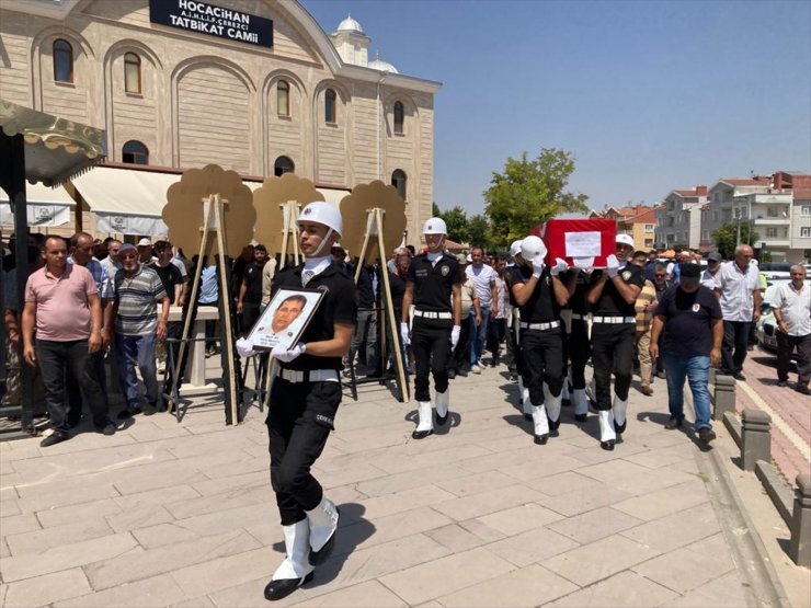 Şırnak'ta görevi başında kalp krizi geçirerek hayatını kaybeden polisin cenazesi Konya'da defnedildi