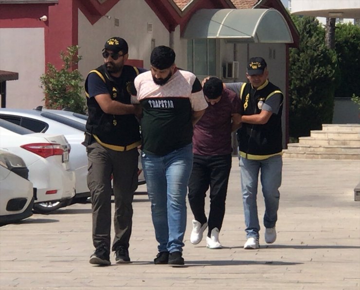 Adana'da 1 kişinin öldüğü, 6 kişinin yaralandığı silahlı saldırıya 3 tutuklama