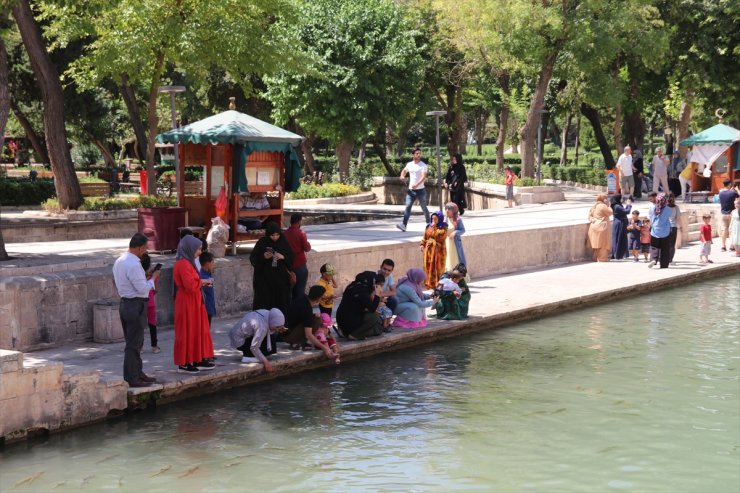 Şanlıurfa'da sıcak hava etkisini sürdürdü