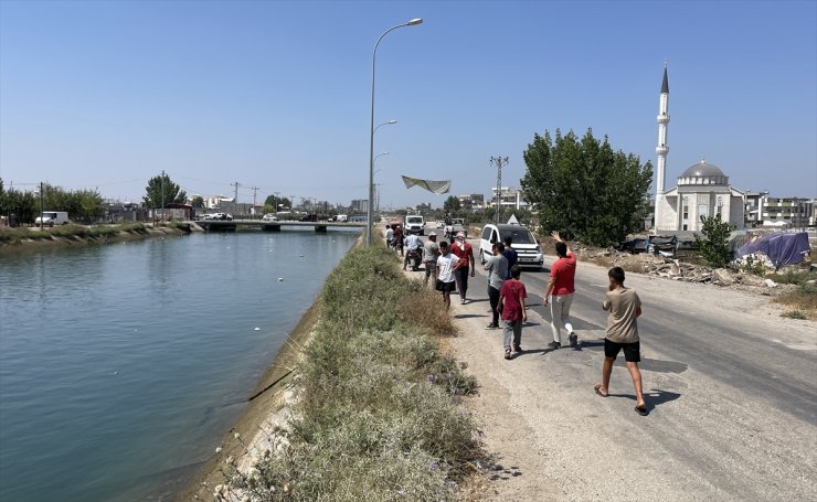 Adana'da sulama kanalına düşen kız çocuğu kayboldu